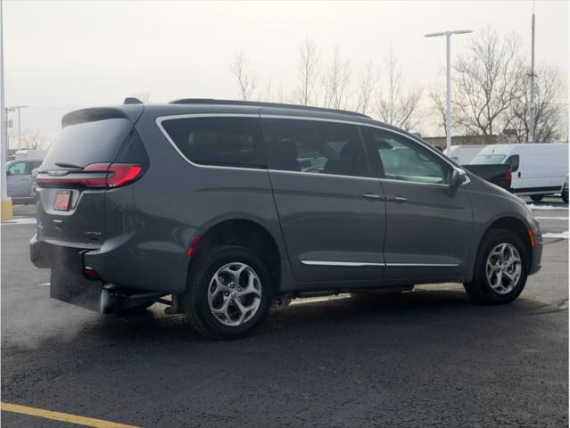 used 2022 Chrysler Pacifica car, priced at $45,995