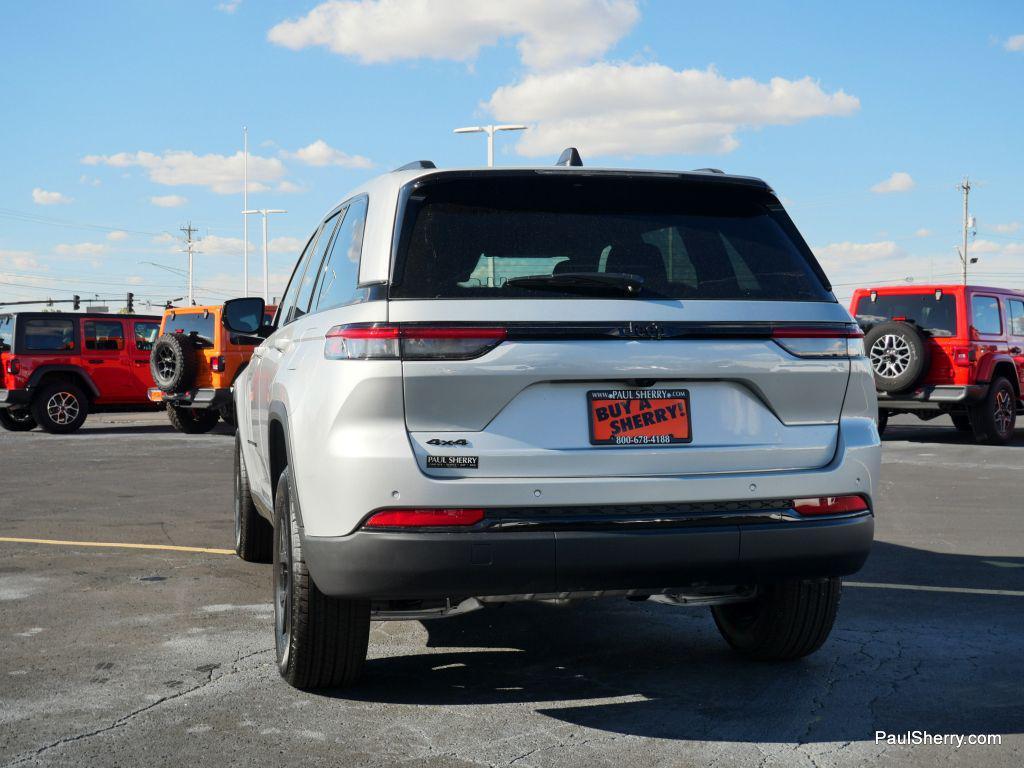 new 2025 Jeep Grand Cherokee car, priced at $40,333