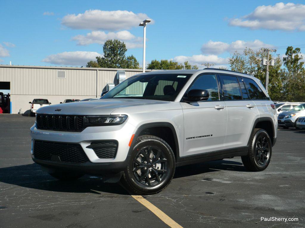 new 2025 Jeep Grand Cherokee car, priced at $40,333