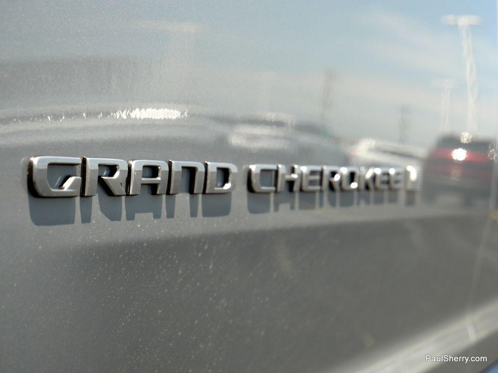 new 2025 Jeep Grand Cherokee car, priced at $50,495