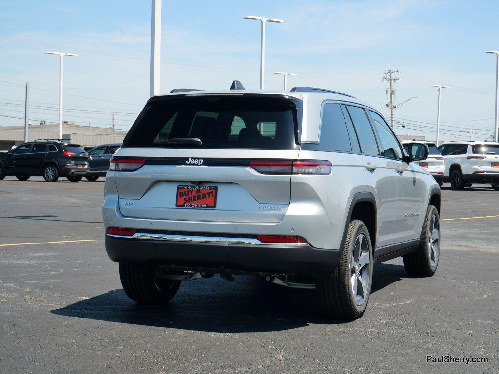 new 2025 Jeep Grand Cherokee car, priced at $50,495