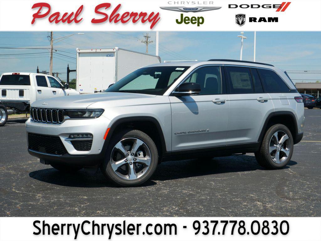 new 2025 Jeep Grand Cherokee car, priced at $50,495