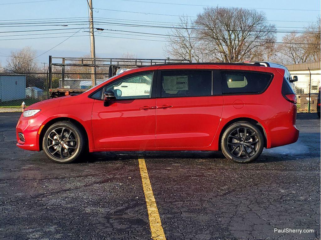 new 2026 Chrysler Pacifica car, priced at $48,237
