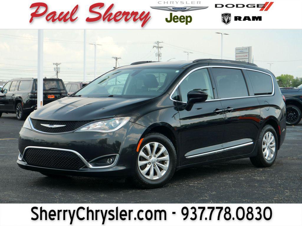 used 2017 Chrysler Pacifica car, priced at $11,995