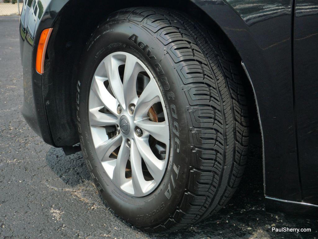 used 2017 Chrysler Pacifica car, priced at $11,995