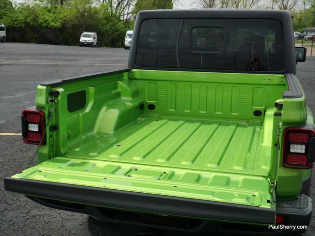 new 2025 Jeep Gladiator car, priced at $48,595