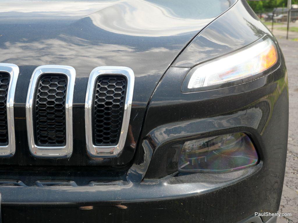 used 2018 Jeep Cherokee car, priced at $14,399