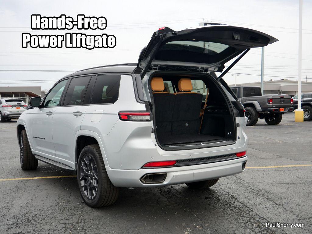 new 2025 Jeep Grand Cherokee L car, priced at $69,304