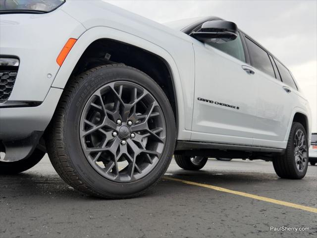 new 2025 Jeep Grand Cherokee L car, priced at $70,995