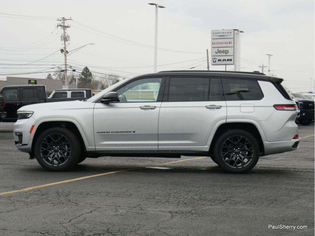 new 2025 Jeep Grand Cherokee L car, priced at $69,304