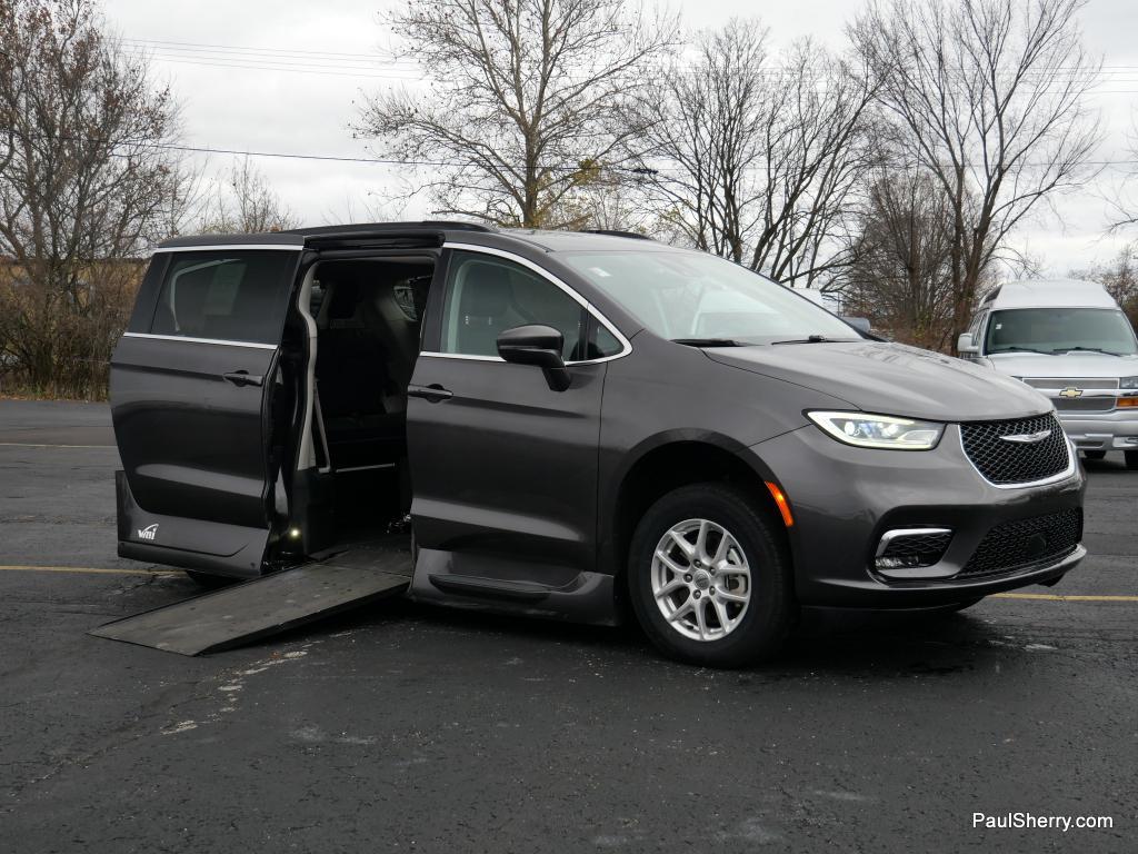 used 2022 Chrysler Pacifica car, priced at $52,995