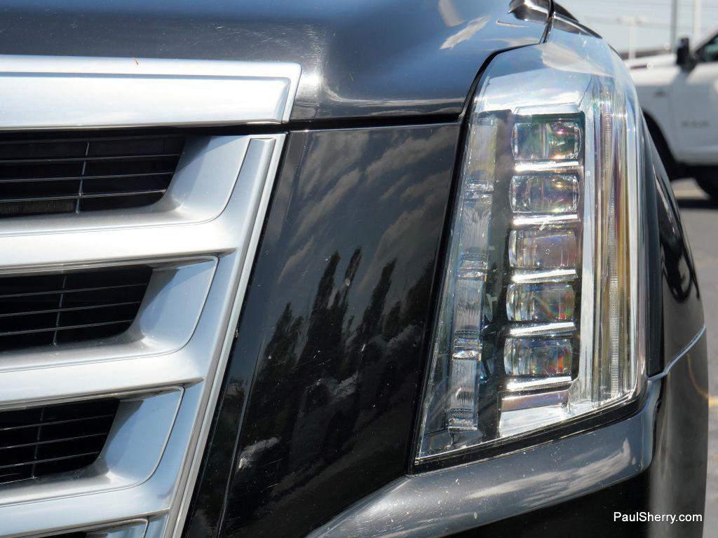 used 2019 Cadillac Escalade ESV car, priced at $26,604