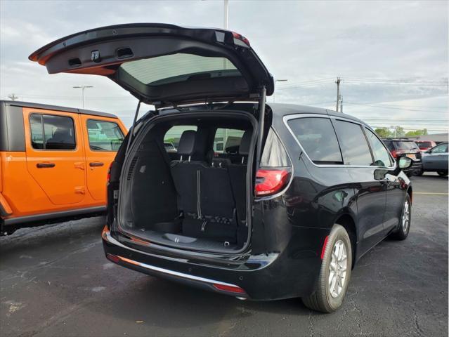 new 2025 Chrysler Pacifica car, priced at $42,495