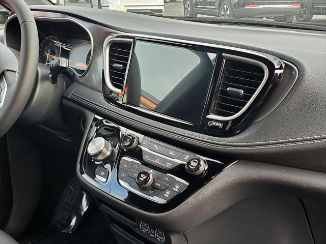 new 2025 Chrysler Pacifica car, priced at $42,495
