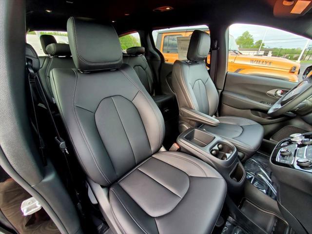new 2025 Chrysler Pacifica car, priced at $42,495