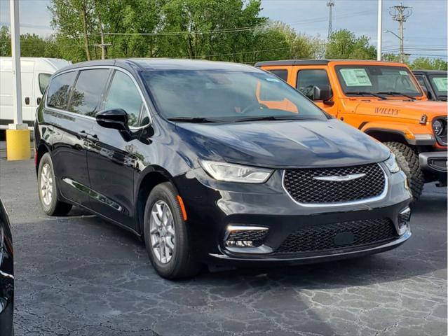 new 2025 Chrysler Pacifica car, priced at $42,495