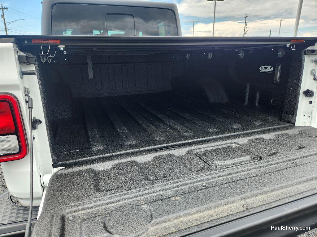 used 2023 Jeep Gladiator car, priced at $34,865