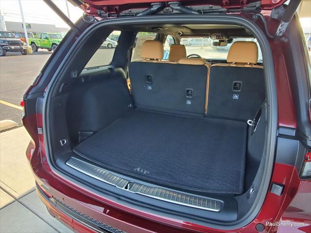 new 2025 Jeep Grand Cherokee car, priced at $61,795