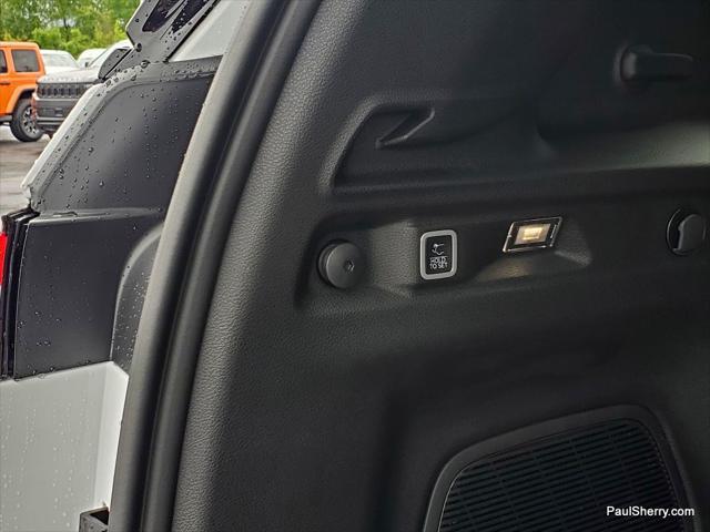 new 2025 Jeep Grand Cherokee L car, priced at $53,995