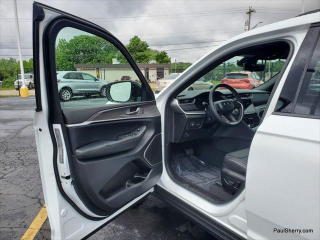 new 2025 Jeep Grand Cherokee L car, priced at $53,995