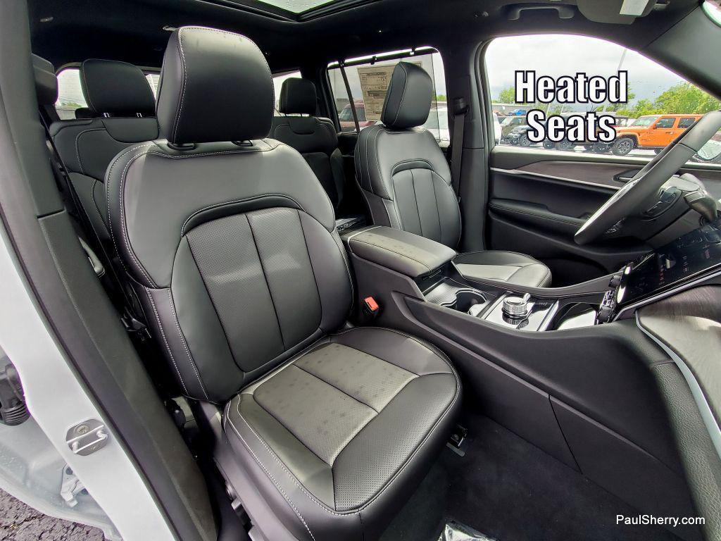new 2025 Jeep Grand Cherokee L car, priced at $52,703