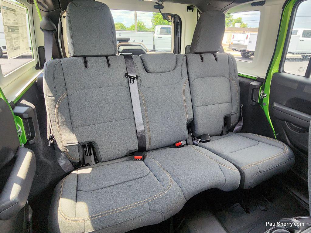 new 2025 Jeep Wrangler car, priced at $48,795