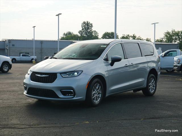 new 2023 Chrysler Pacifica car, priced at $59,995