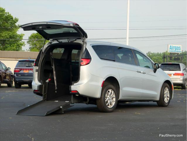 new 2023 Chrysler Pacifica car, priced at $59,995