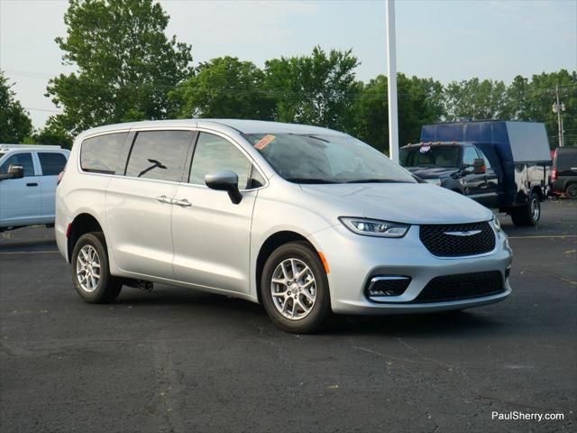 new 2023 Chrysler Pacifica car, priced at $59,995