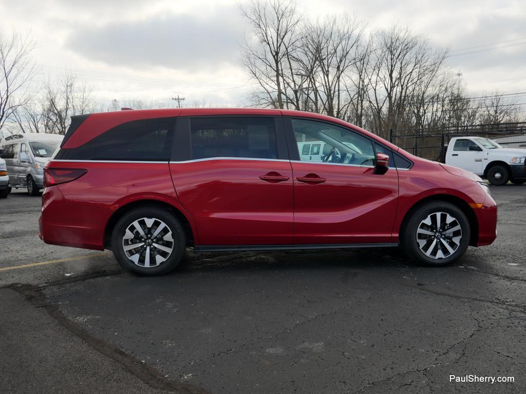 used 2025 Honda Odyssey car, priced at $40,995