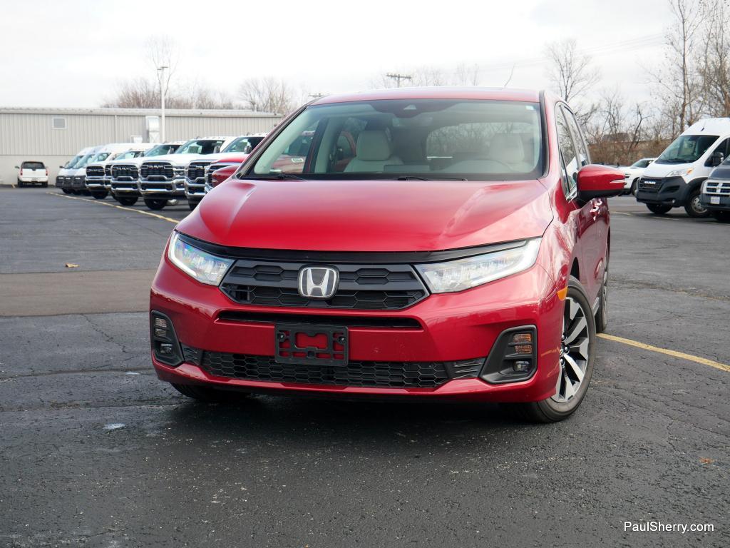 used 2025 Honda Odyssey car, priced at $40,995
