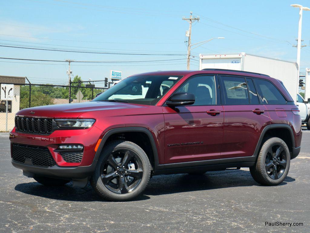 new 2025 Jeep Grand Cherokee car, priced at $46,208