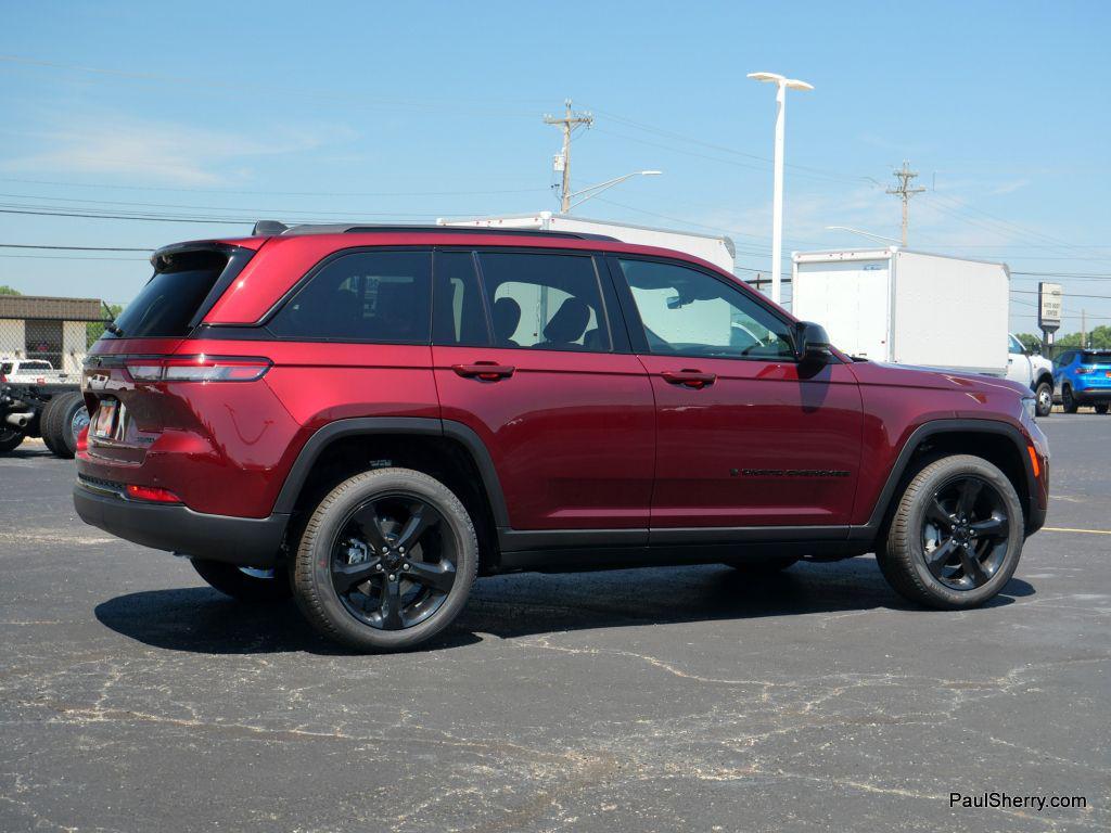 new 2025 Jeep Grand Cherokee car, priced at $46,208