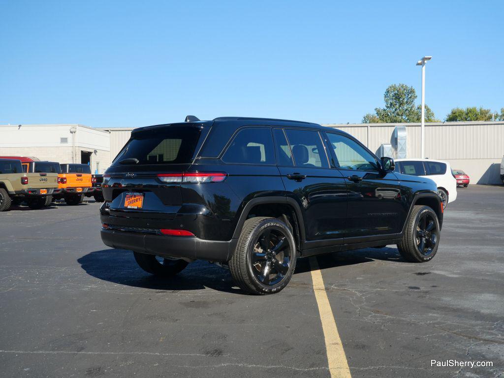 used 2024 Jeep Grand Cherokee car, priced at $36,325