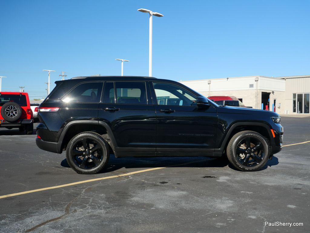 used 2024 Jeep Grand Cherokee car, priced at $36,325