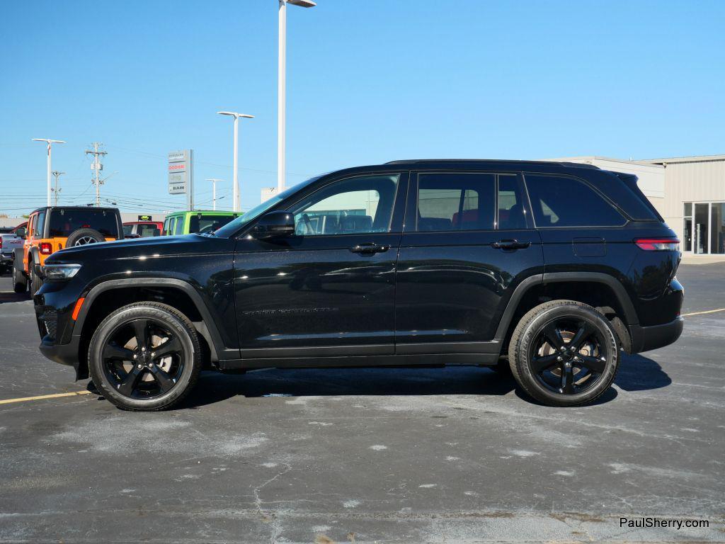 used 2024 Jeep Grand Cherokee car, priced at $36,325