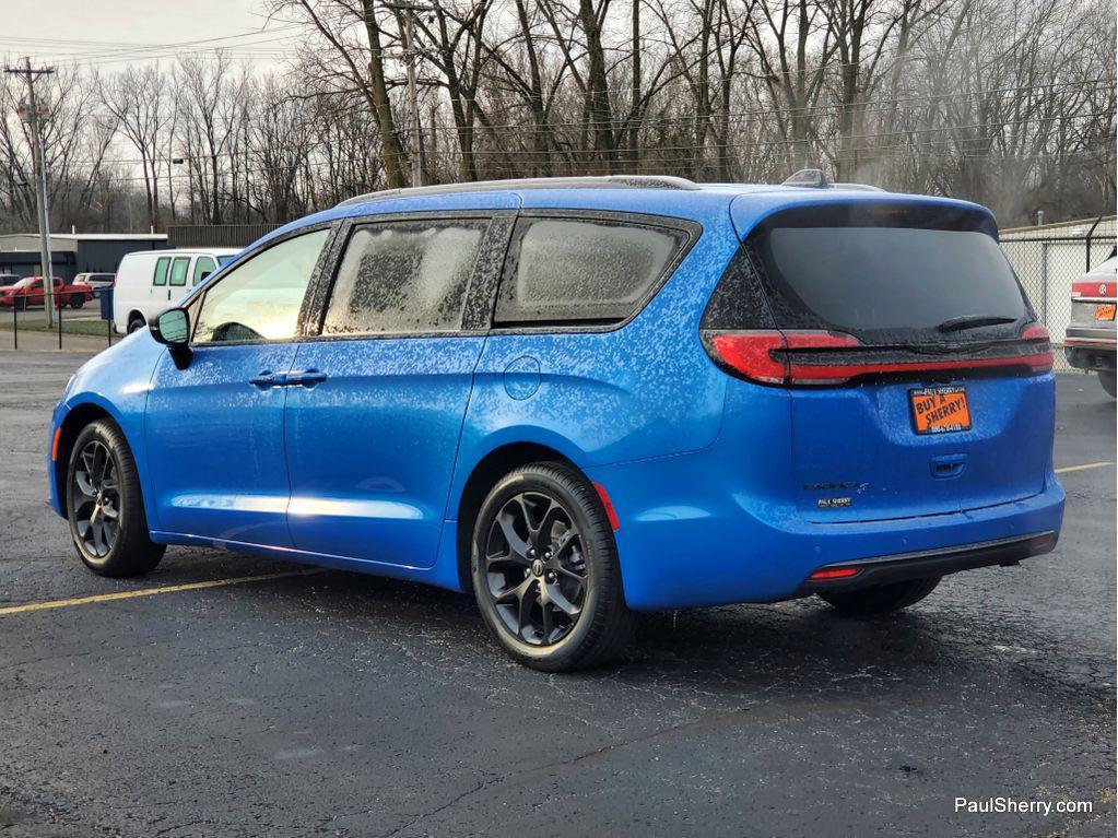 new 2026 Chrysler Pacifica car, priced at $42,408