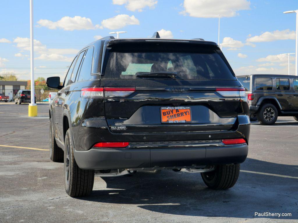 new 2025 Jeep Grand Cherokee car, priced at $40,333
