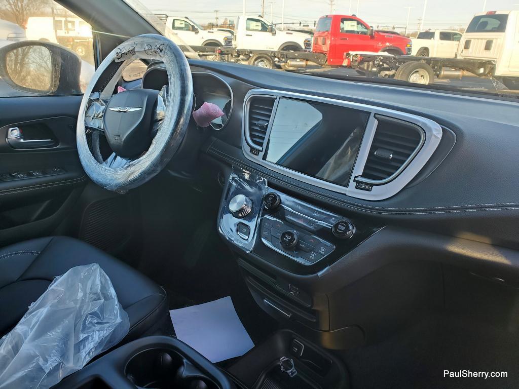 new 2026 Chrysler Pacifica car, priced at $42,700