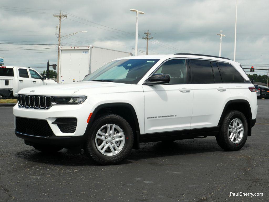 new 2025 Jeep Grand Cherokee car, priced at $33,626