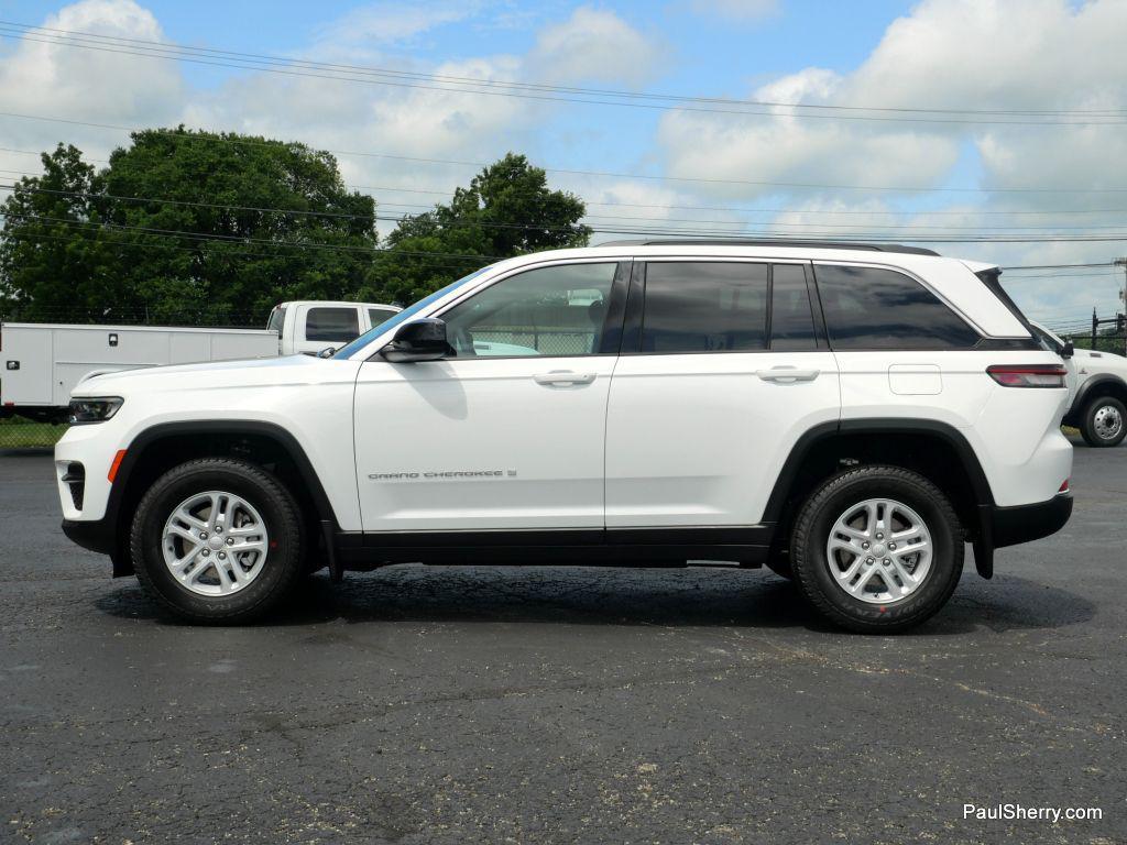 new 2025 Jeep Grand Cherokee car, priced at $33,626