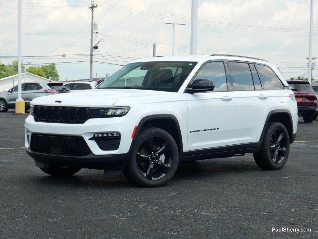 used 2023 Jeep Grand Cherokee car, priced at $31,400