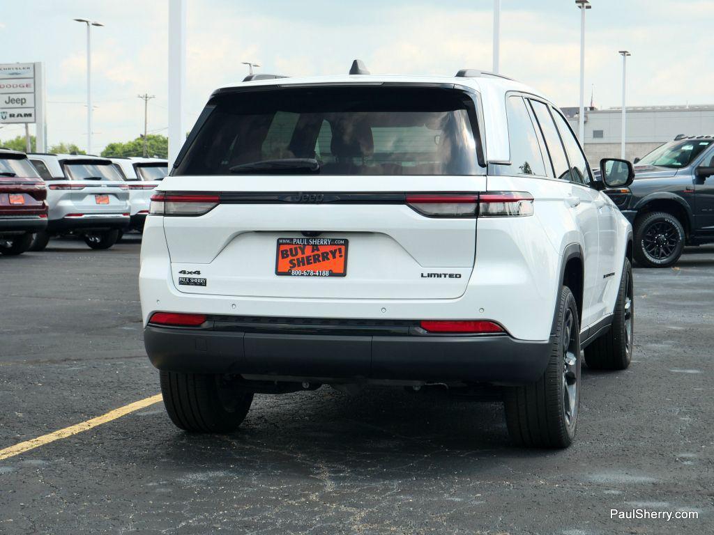 used 2023 Jeep Grand Cherokee car, priced at $31,400
