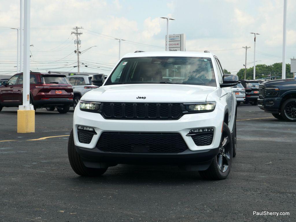 used 2023 Jeep Grand Cherokee car, priced at $31,400