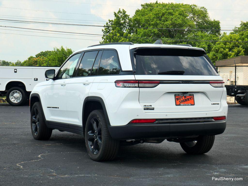 used 2023 Jeep Grand Cherokee car, priced at $31,400
