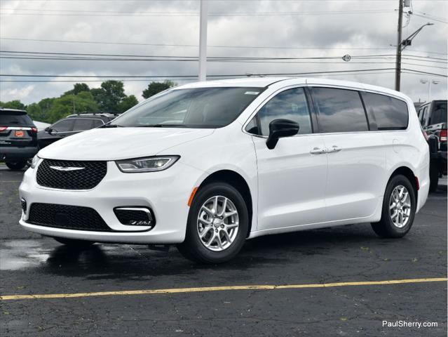 new 2025 Chrysler Pacifica car, priced at $45,495