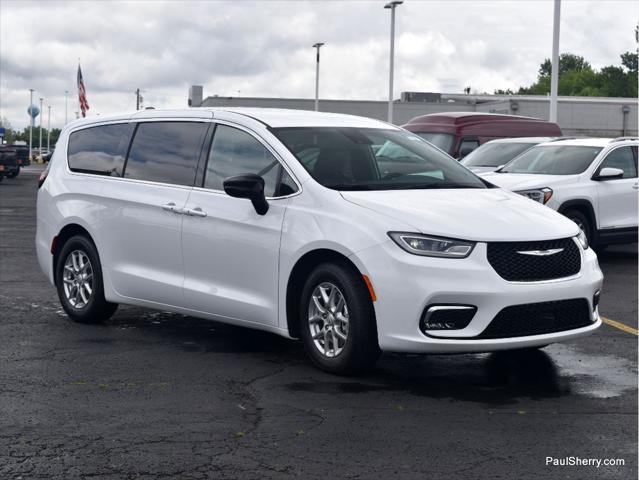 new 2025 Chrysler Pacifica car, priced at $45,495
