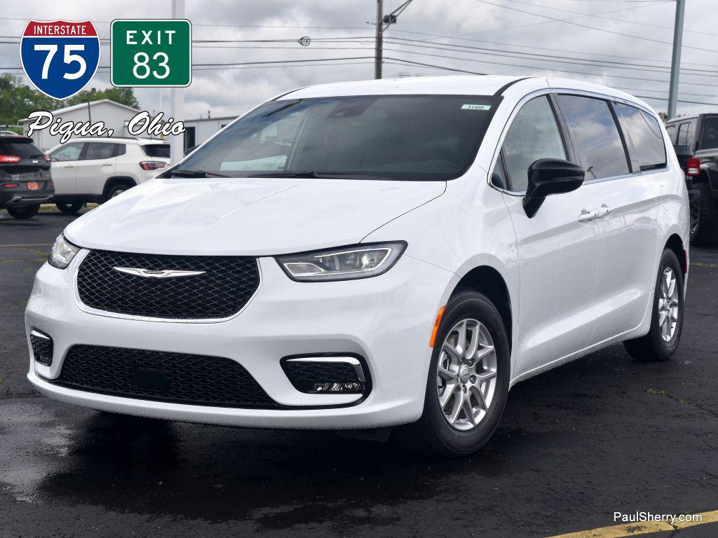 new 2025 Chrysler Pacifica car, priced at $40,295
