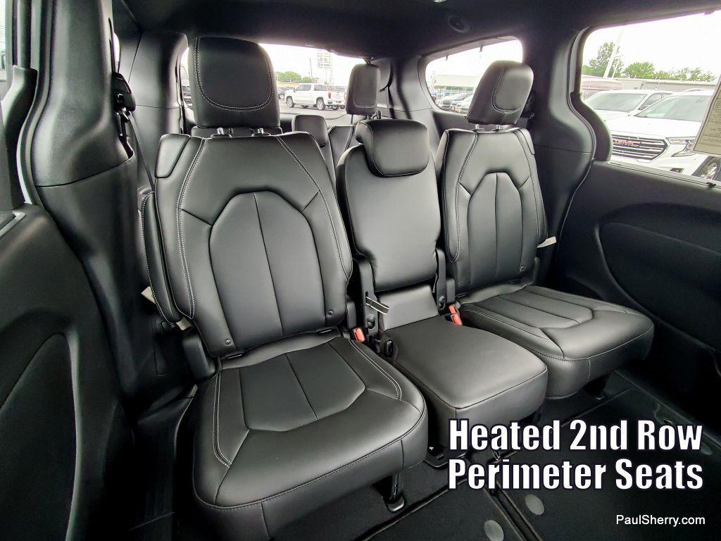 new 2025 Chrysler Pacifica car, priced at $40,295