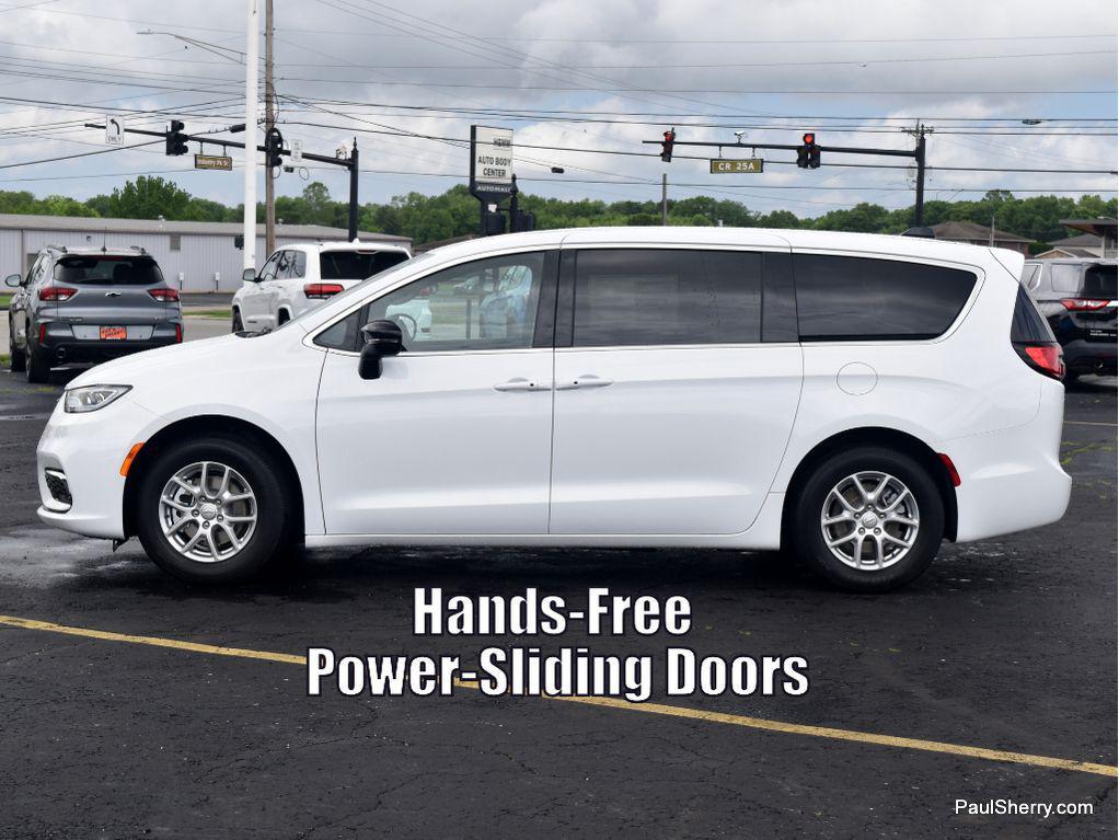 new 2025 Chrysler Pacifica car, priced at $40,295